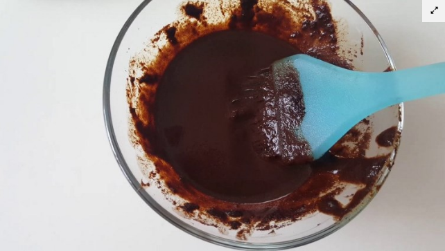 Suya kahve koyup saçınıza sürün inanılmaz sonuç