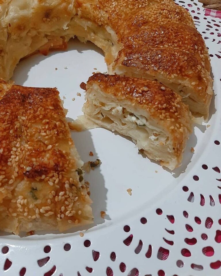Kek Kalıbında Börek Nefis Lezzetler Sitesi