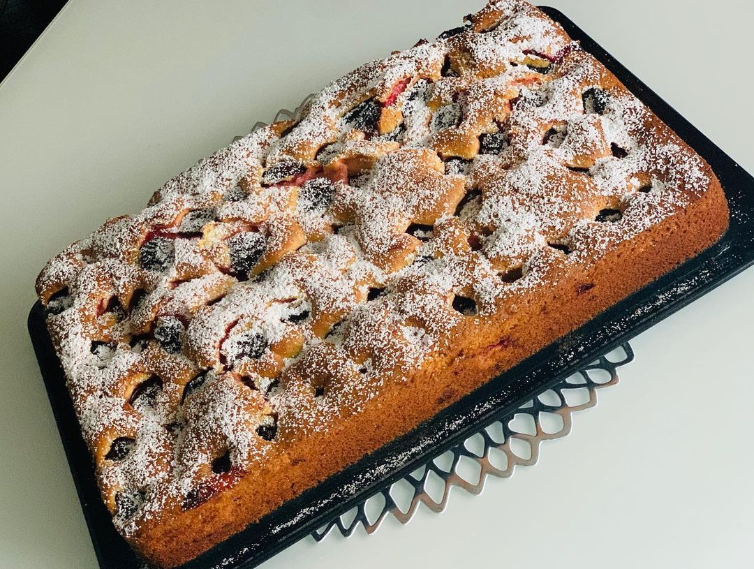 Mürdüm Erikli Kek