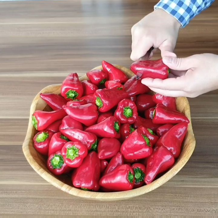 Acı Kırmızı Maraş Biberi Turşusu