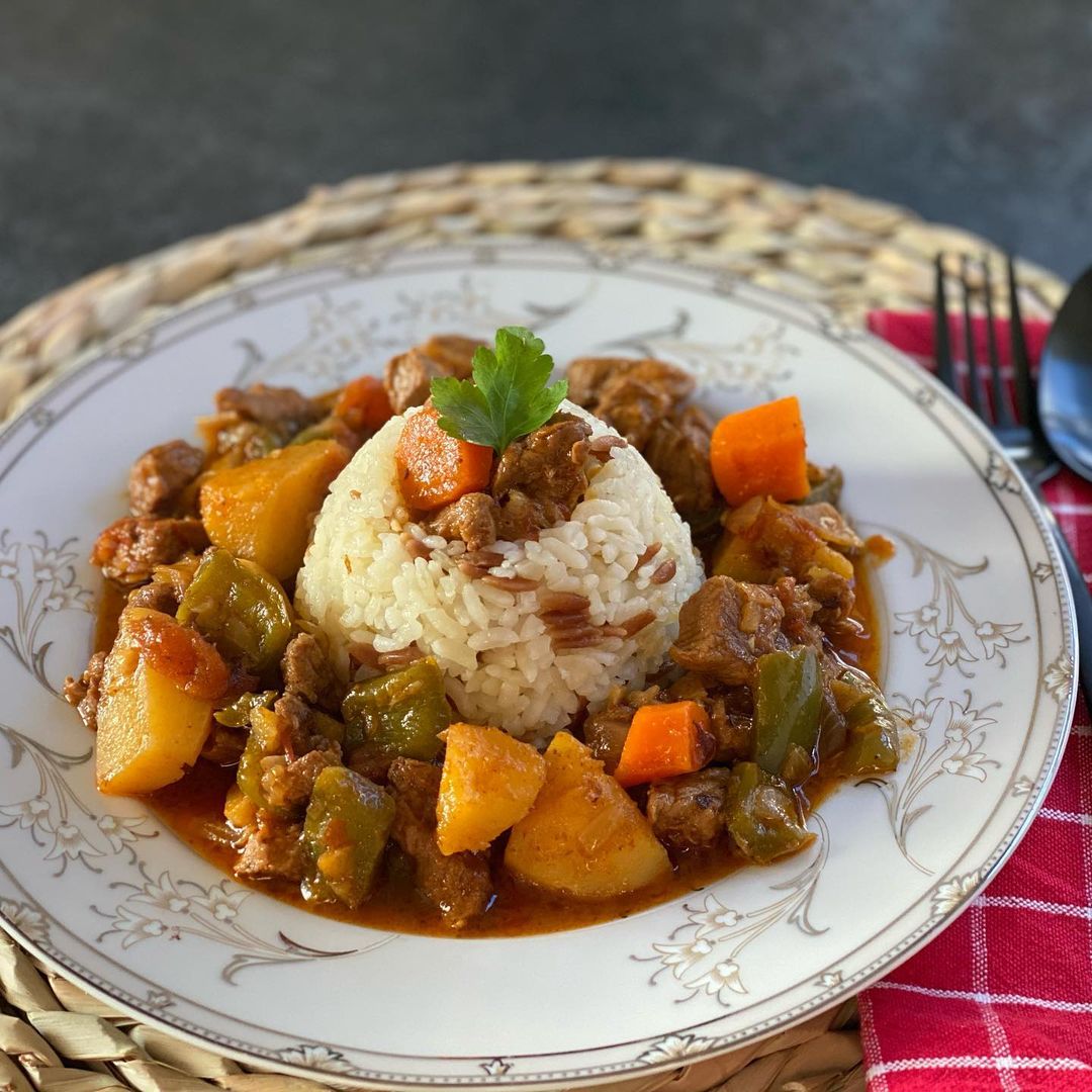 Yumuşacık Etiyle Tas Kebabı