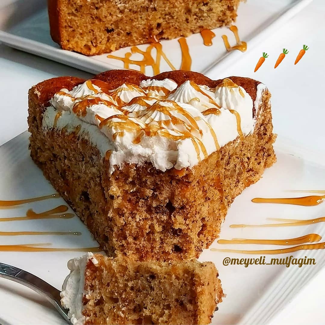 Tart Kalıbında Havuçlu Kremalı Pasta