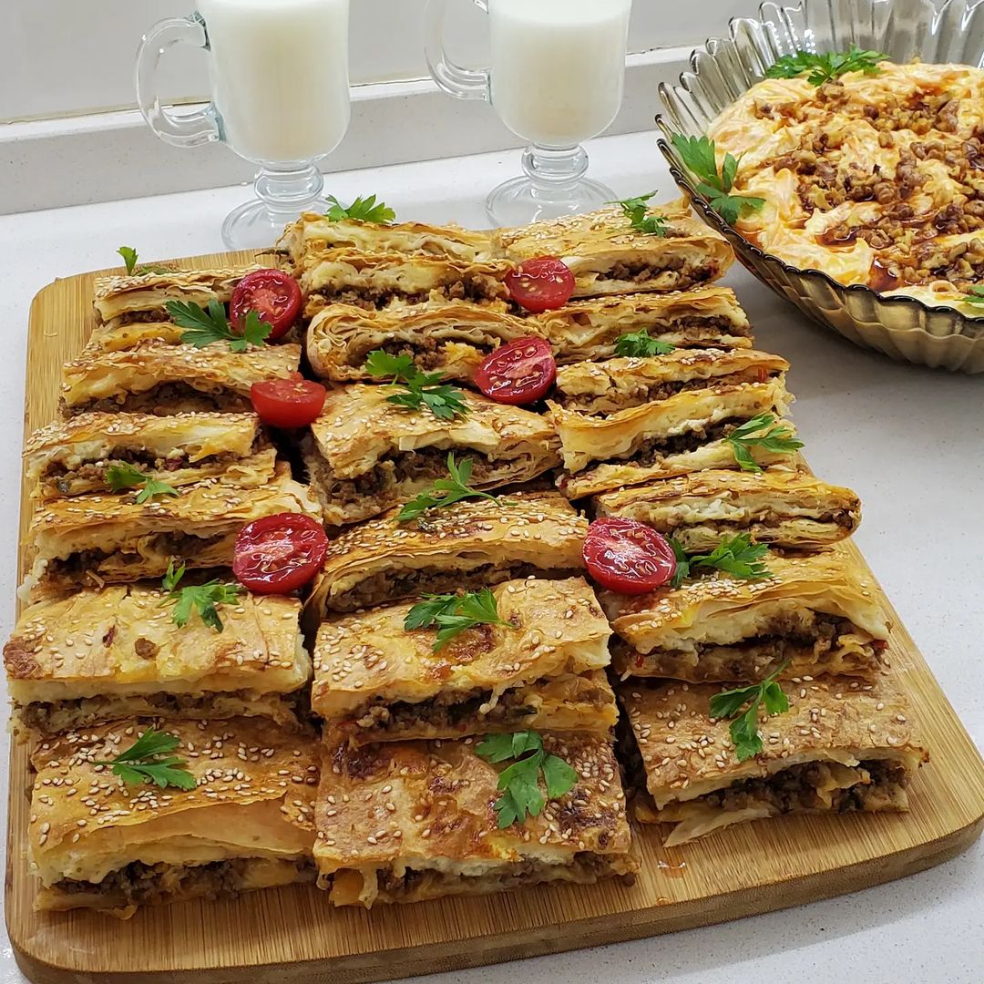 Kıymalı Börek