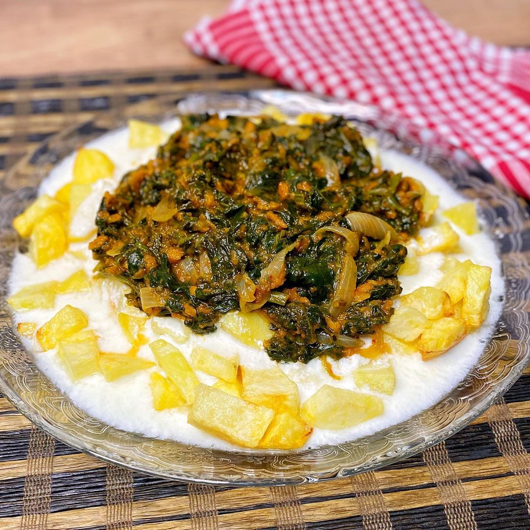 Patates Yatağında Ispanak Kavurması