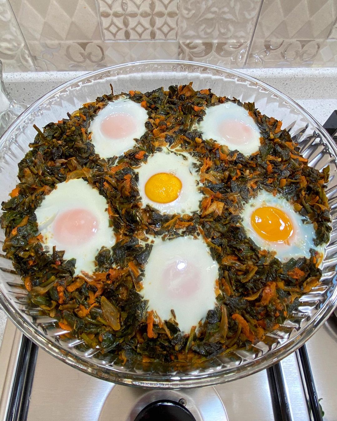 Fırında Yumurtalı Ispanak
