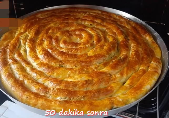 Mayasız Oklavasız El Açması Çıtır Çıtır Tepsi Böreği Tarifi