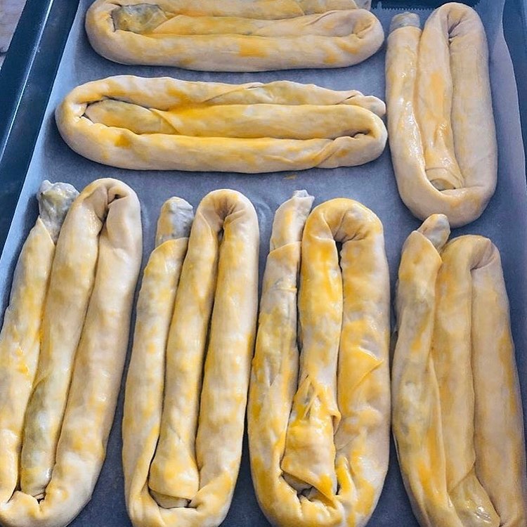 El Açması Ispanaklı Börek