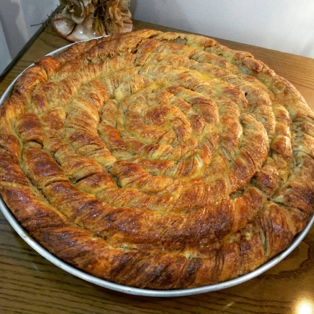 Haşhaşlı Tahinli Çörek