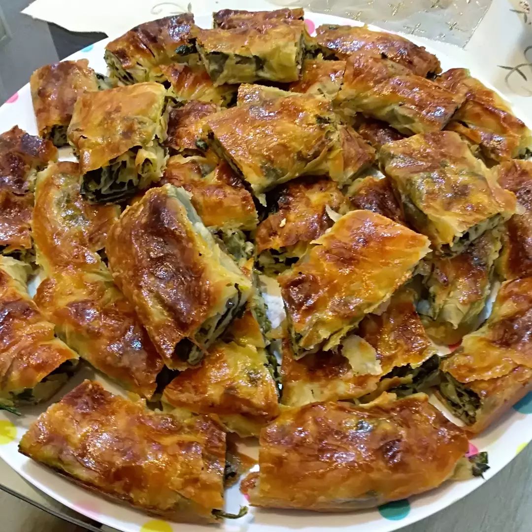 Ispanaklı Tepsi Böreği