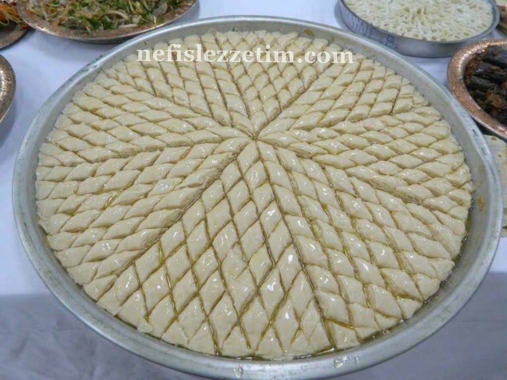 Köy Ev Baklavası (Bir Tepsilik)