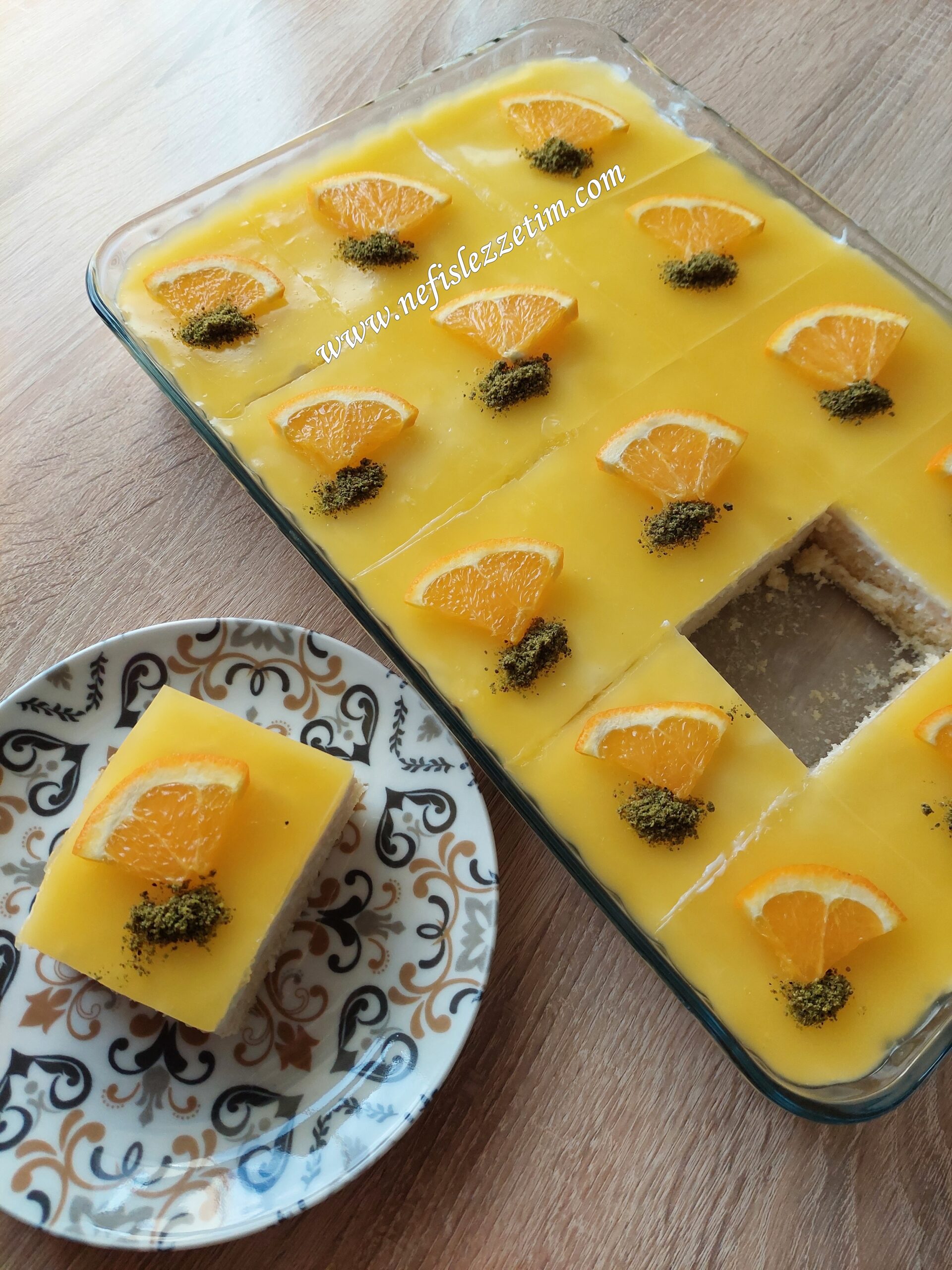 Aile Boyu Portakal ve Limon Soslu Borcam Pastası