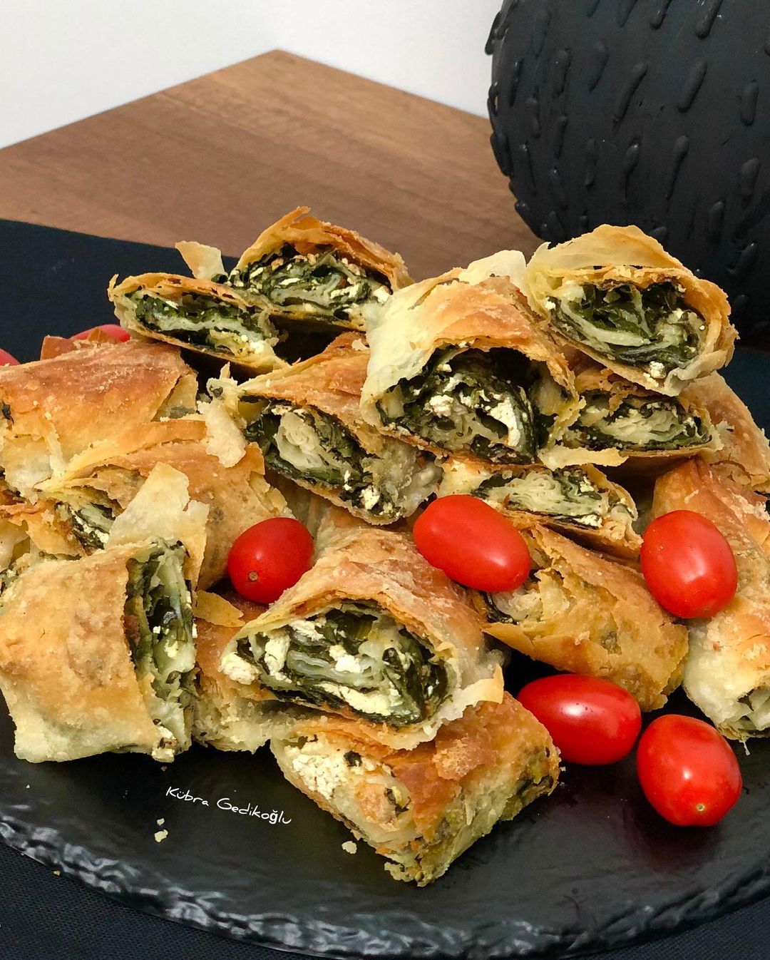 Ispanaklı Börek