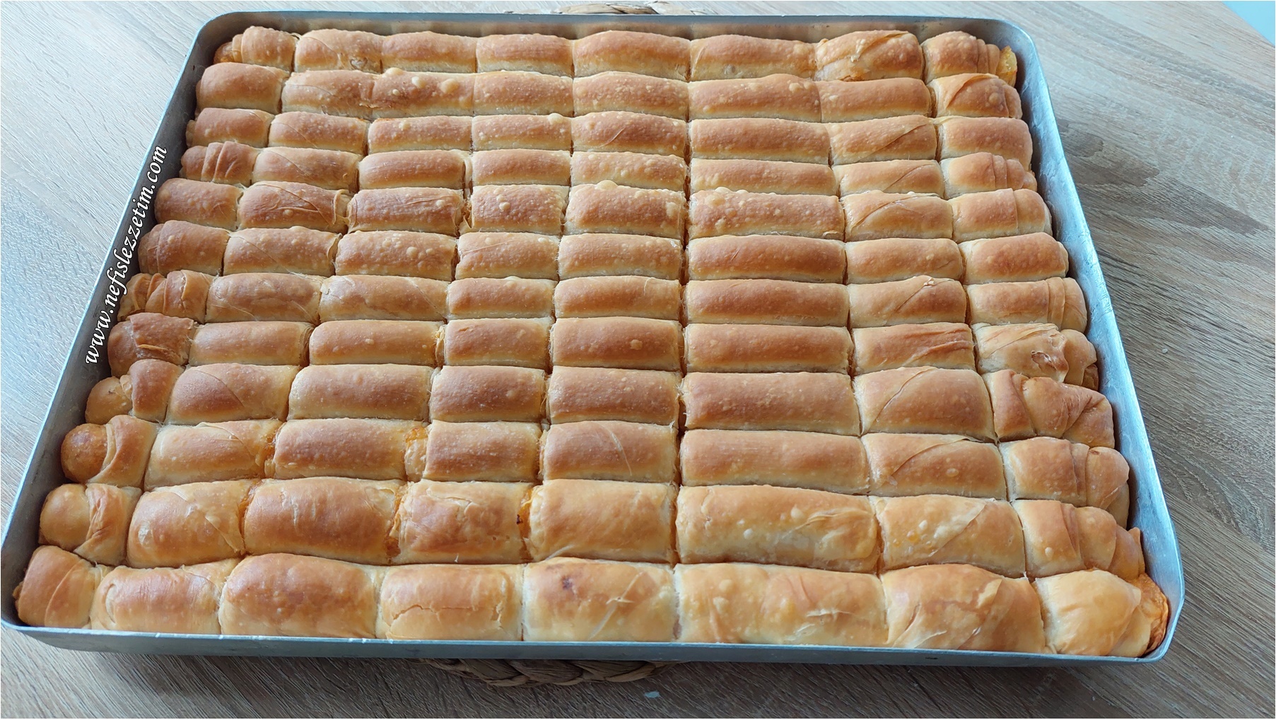 El Açması Patatesli Börek