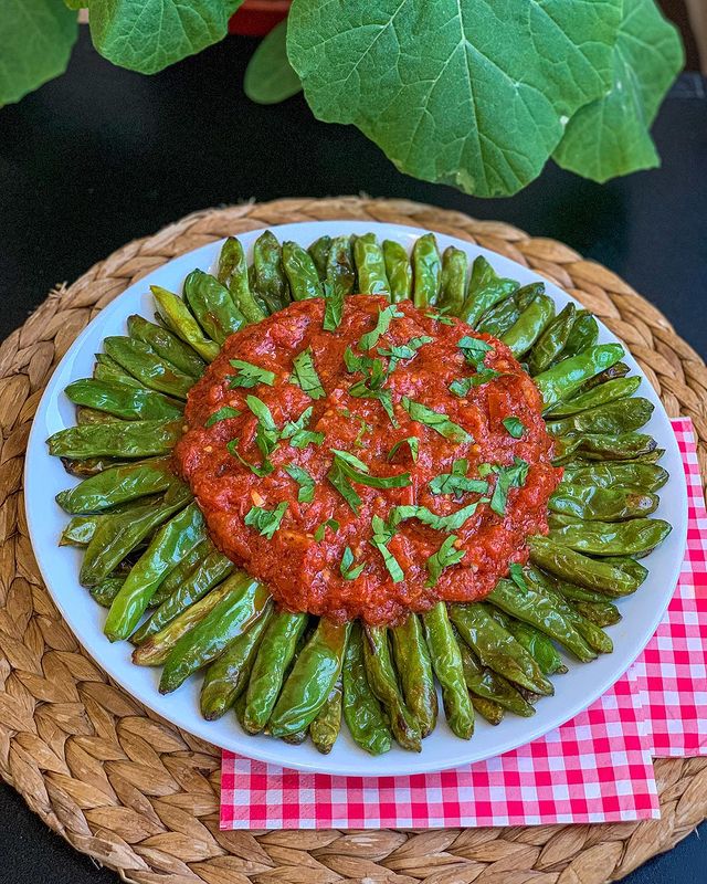 Domates Soslu Fasulye Kızartması