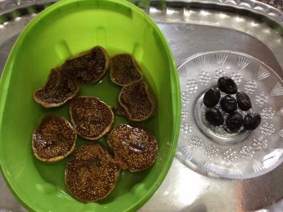 Sabahları kahvaltıdan önce 7 zeytin 1 incir yediğinizde bakın vücudunuzda ne oluyor!