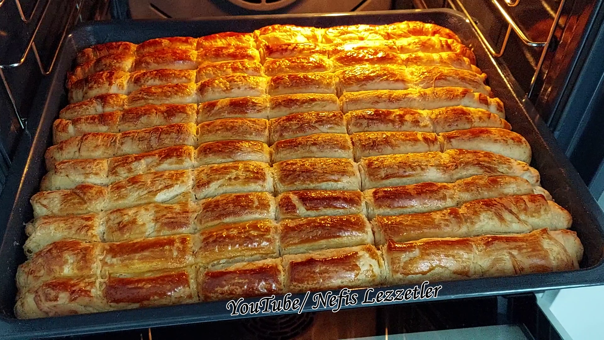 El Açması Patatesli Börek Tarifi