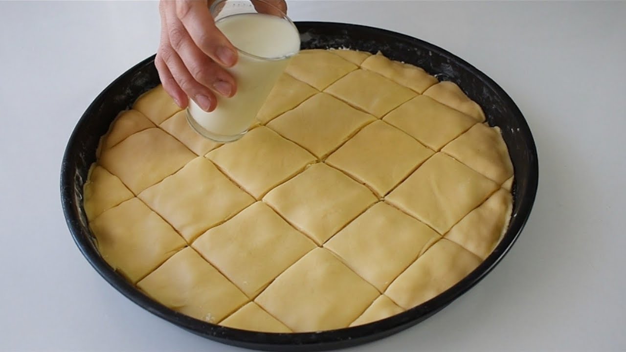 4 Kat Beze İle En Kolay El Açması Börek Tarifi