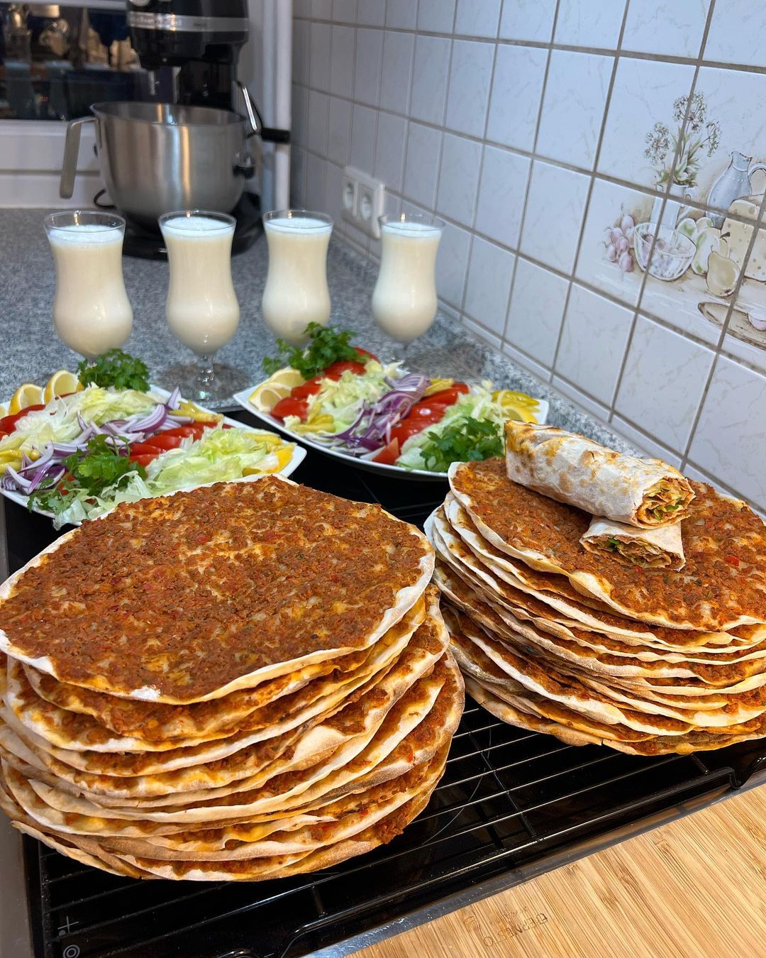 Ev Yapımı Çıtır Çıtır Lahmacun