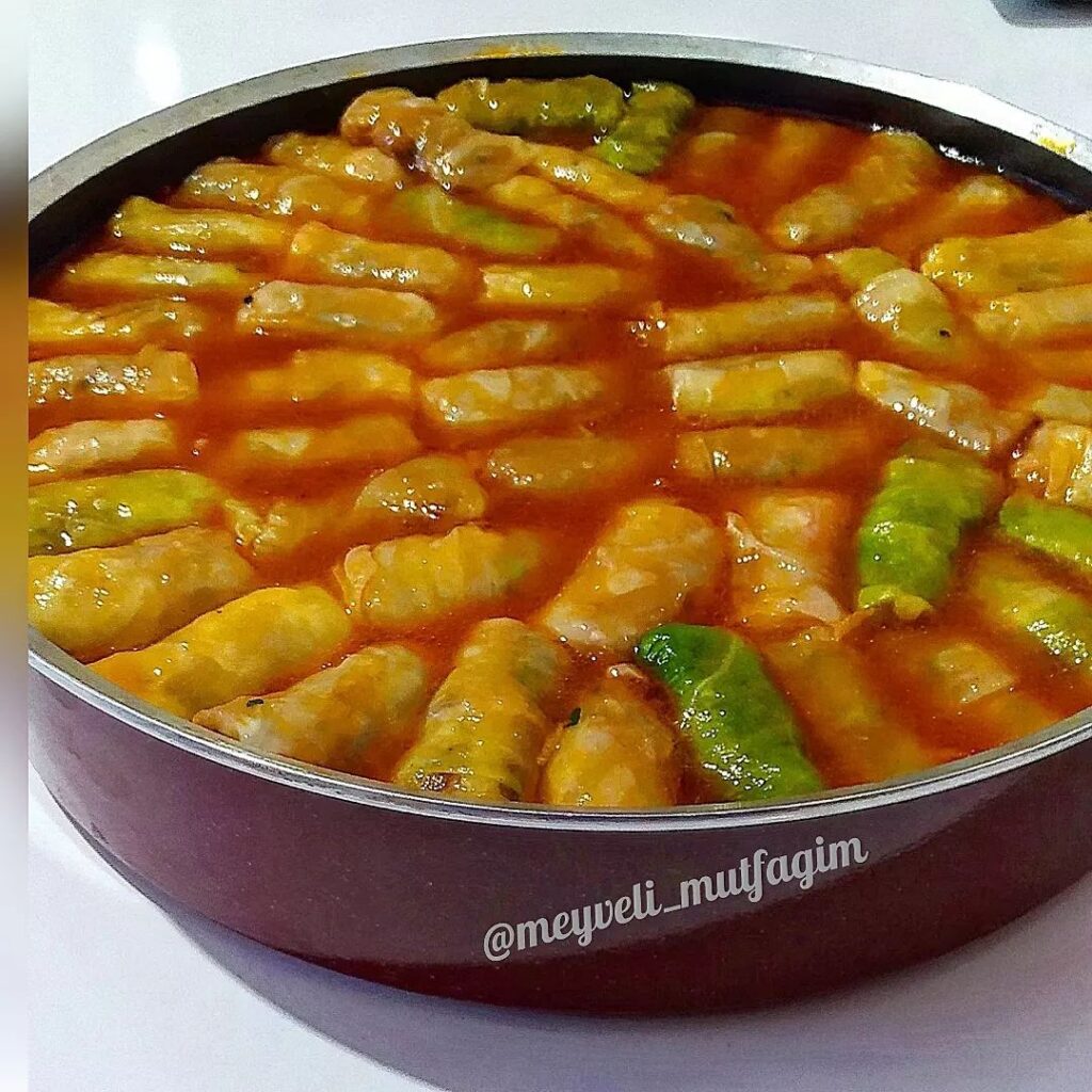 Parmak Yediren Lahana Sarması