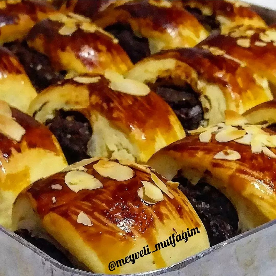 Çikolatalı Muzlu Tatlı Çörekler