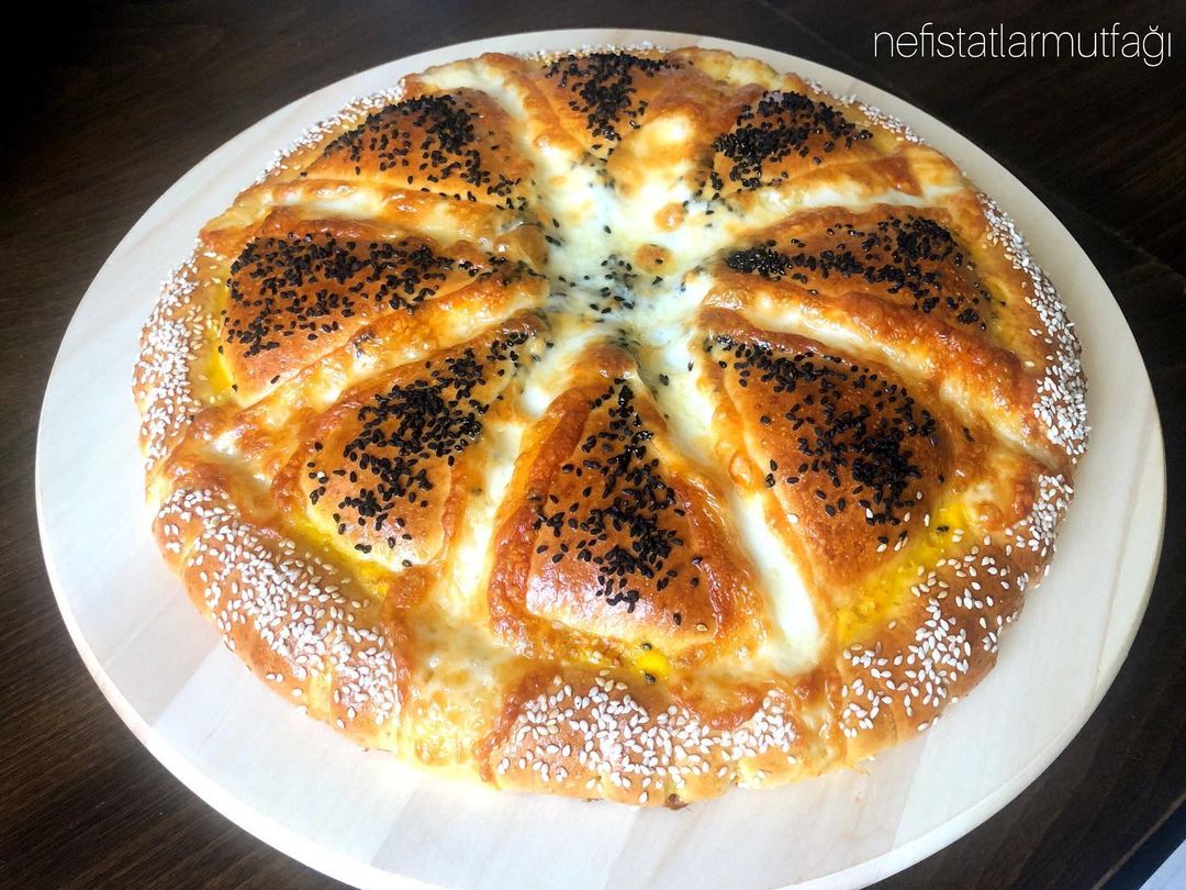 Kaşarlı Pide Tarifi