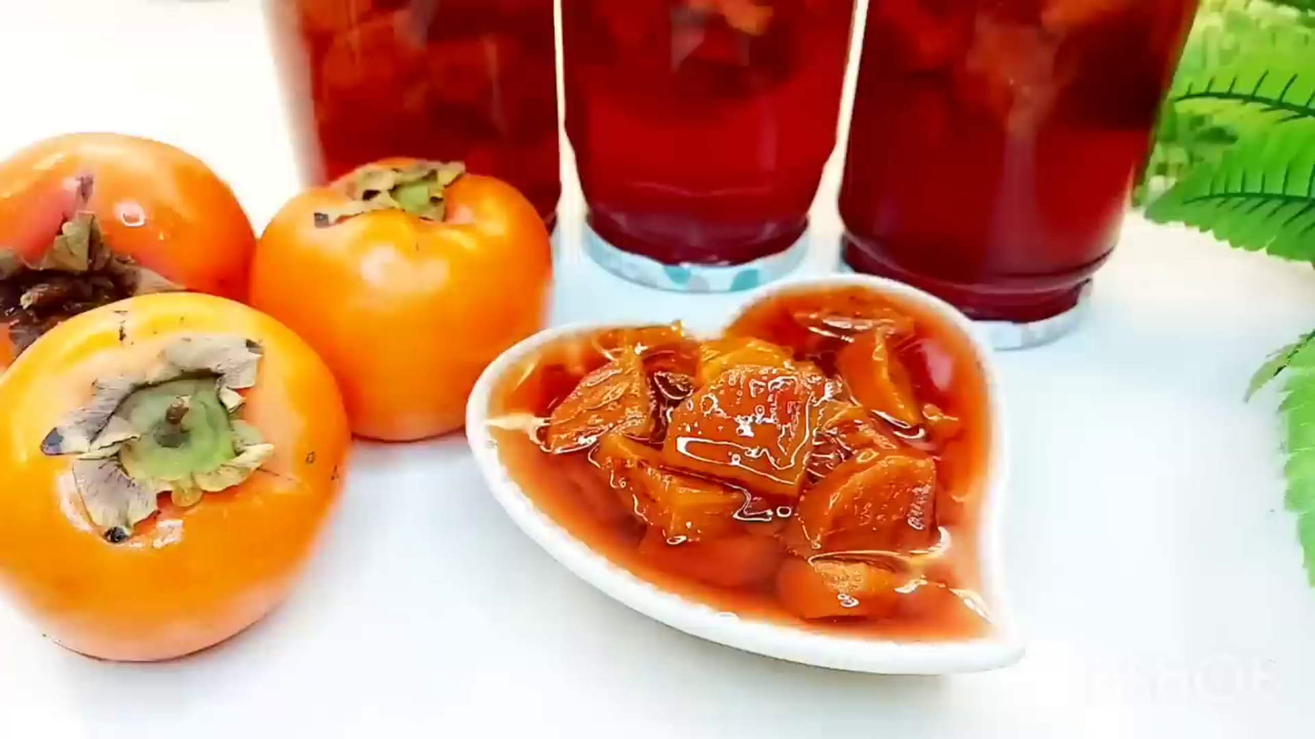 Cennet Hurması Reçeli Cennet Hurması Reçeli Nasıl Yapılır?