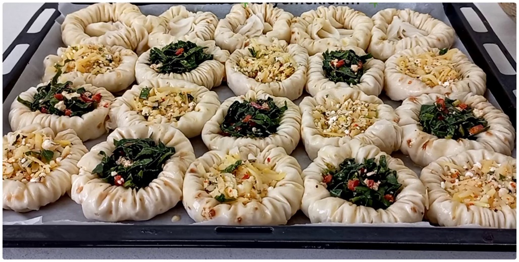 Zor Tarifleri Bi Tarafa Bırakın Çok Kısa Sürede Hem Lezzetli Hem Doyurucu Patatesli Börek