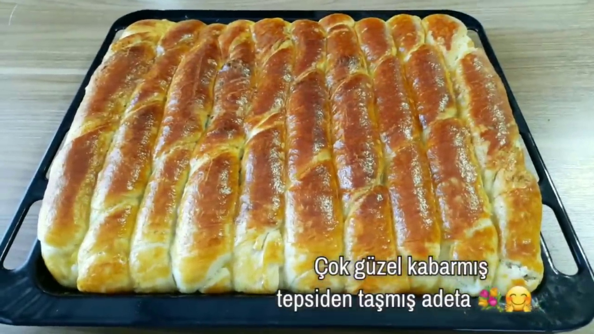 Tel Tel Ayrılan Pofuduk Tel Tel Ayrılan Çörek Tarifi