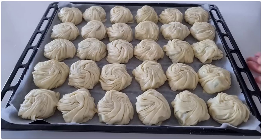 Böylesini Hiç Yediniz mi?Hiç Abartmıyorum En Kolay Börek Tarifi