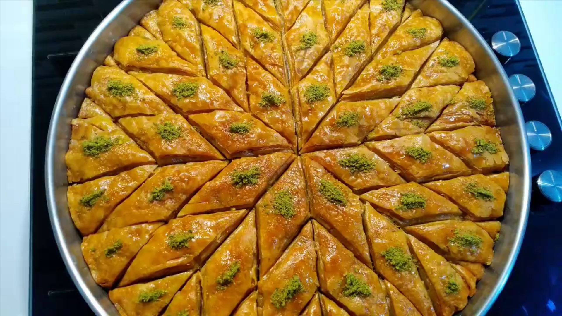 En Kolay Baklava Tarifi 4 Beze İle 60 Kat Baklava Tarifi