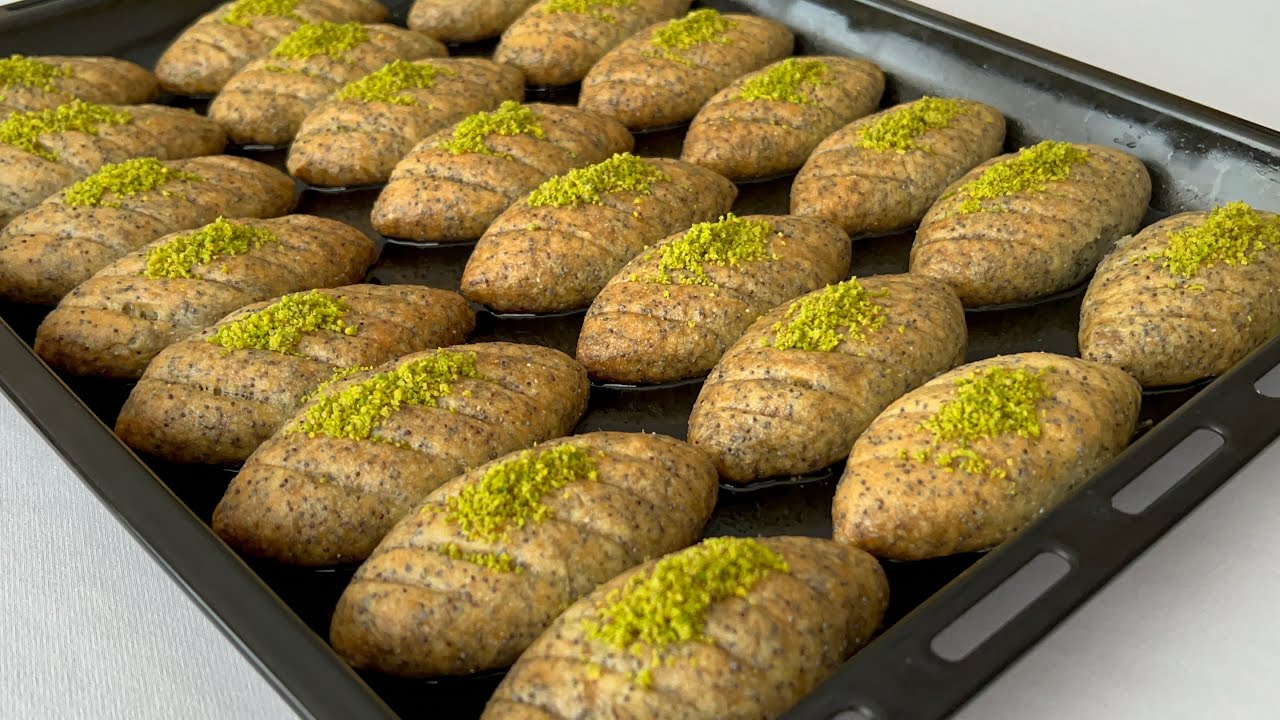 Yemelere Doyamayacağınız Şahane Bir Şerbetli Haşhaşlı Cevizli Şerbetli Tatlı Tarifi