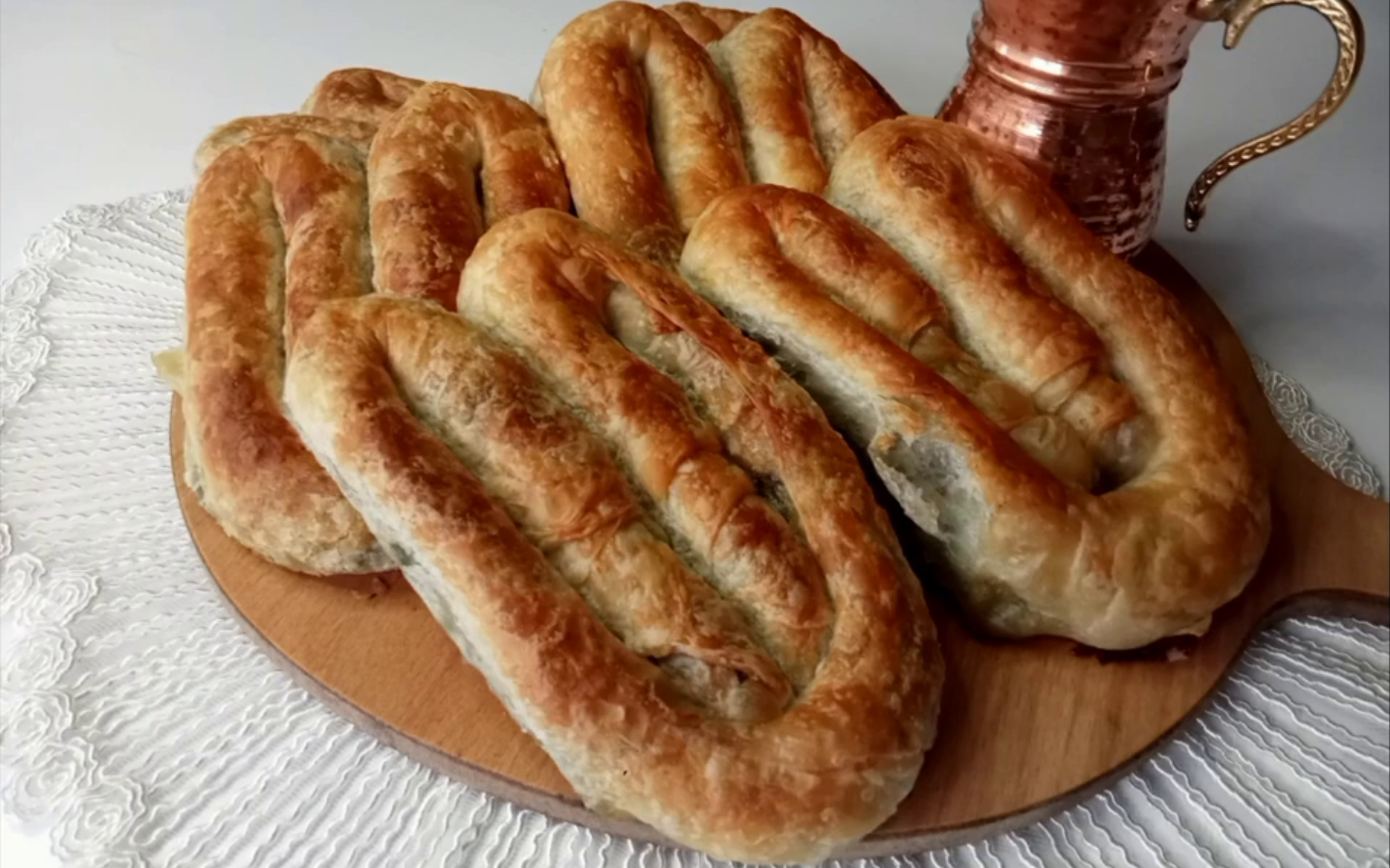 Yıllardır hep yaparım Kolay ve Pratik Çıtır Çıtır Ispanaklı Kol Böreği