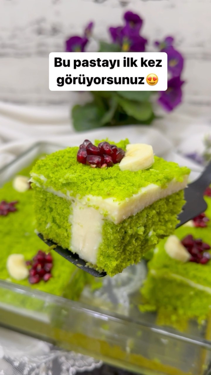 Ispanaklı Delikli Kek Tarifi