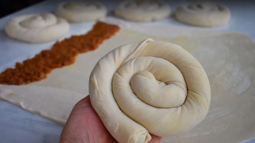 Bir Börek Yapmak Bu Kadar mı Kolay Olur Çıtır Çıtır El Açması Börek Tarifi Börek Yapımı