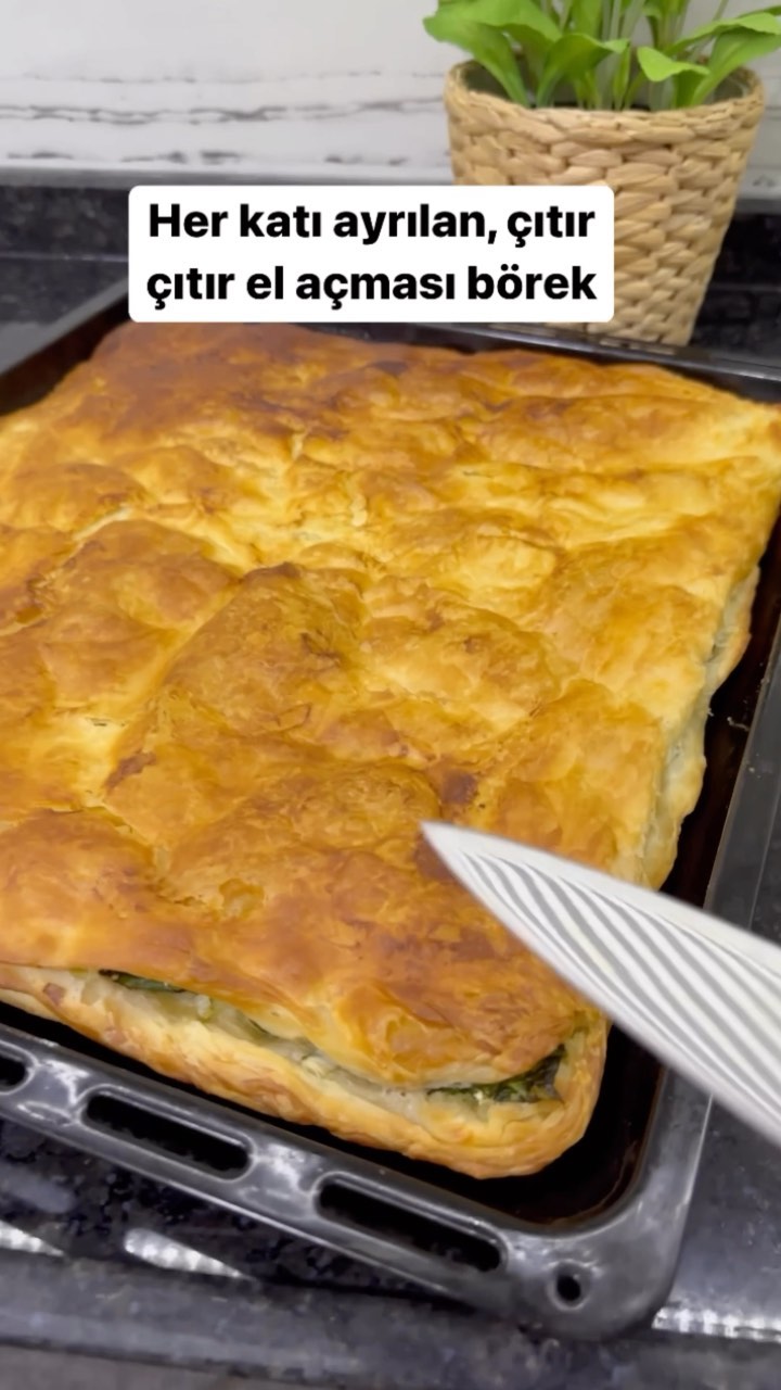 Çıtır El Açması Börek Tarifi