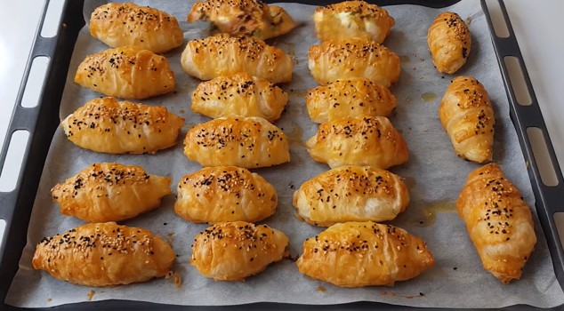 Puf Puf Kabaran Sodalı Çıtır Börek Buzluk Böreği