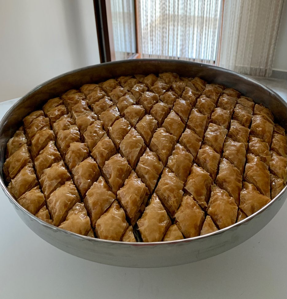 El Açması Çıtır Çıtır Baklava Tarifi