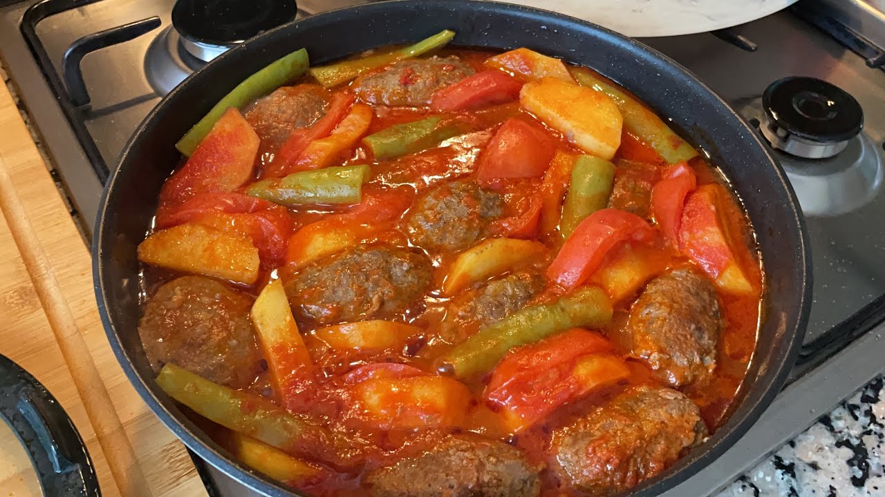 Tek Tencerede Uğraştırmayan İzmir Köfte