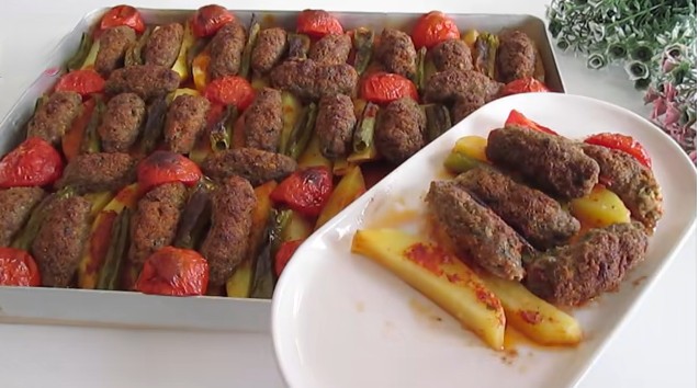 Fırında İzmir Köfte Tarifi