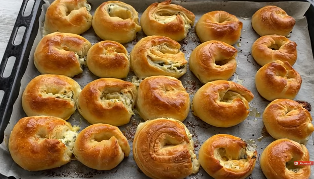Çıtır Çıtır El Açması Börek Tarifi