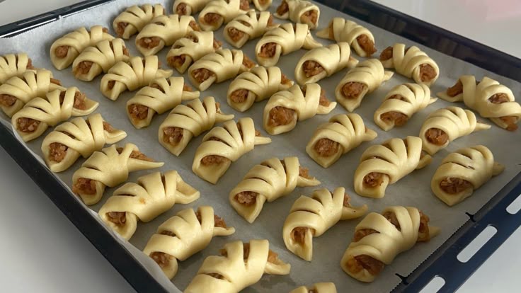 Asla Yumuşamayan Gevrek Kalan Elmalı Kurabiye Tarifi