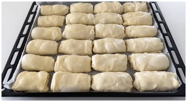 Tepsi Tepsi Yaptığım Çıtır Çıtır Börek Tarifi