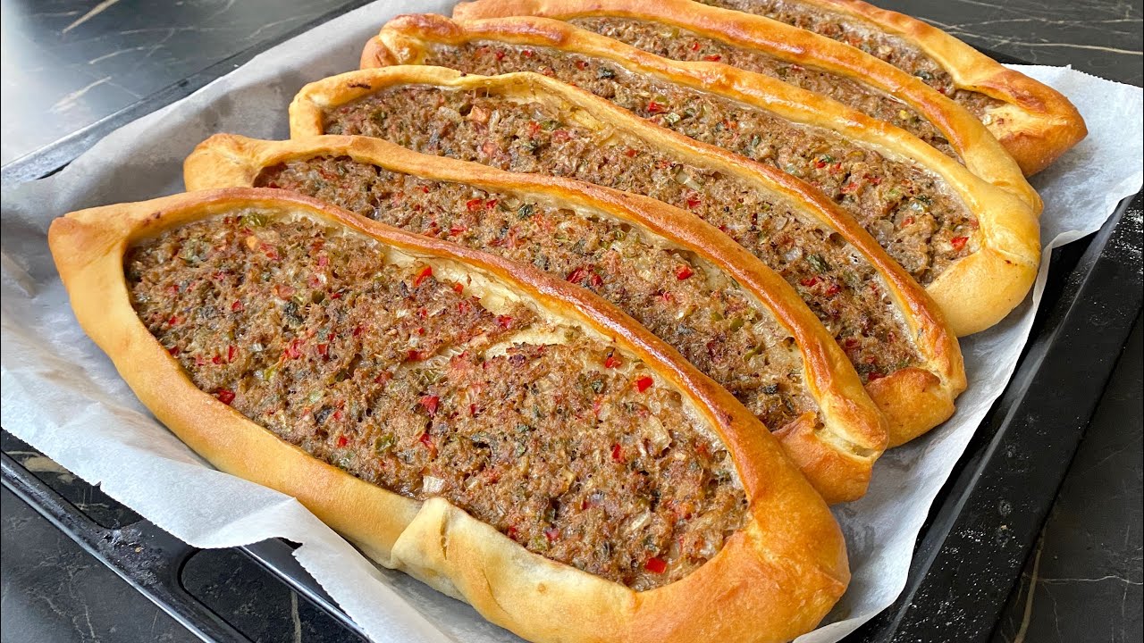 Evde İncecik Hamuru İle Kıymalı Pide Tarifi