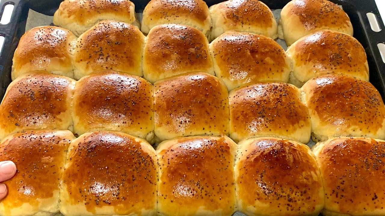 Börek Tadında Kat Kat Mayalı Poğaça Tarifi