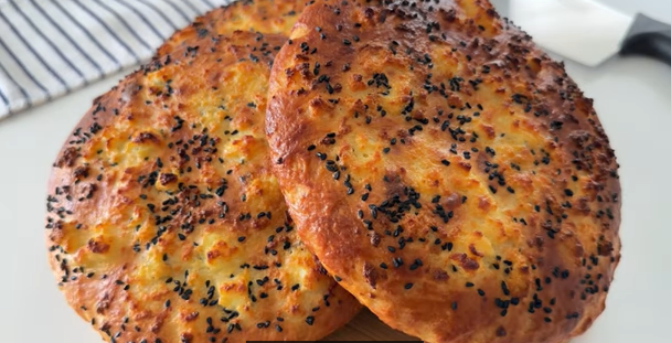 Kahvaltılık Yumuşacık Peynirli Çörek Tarifi