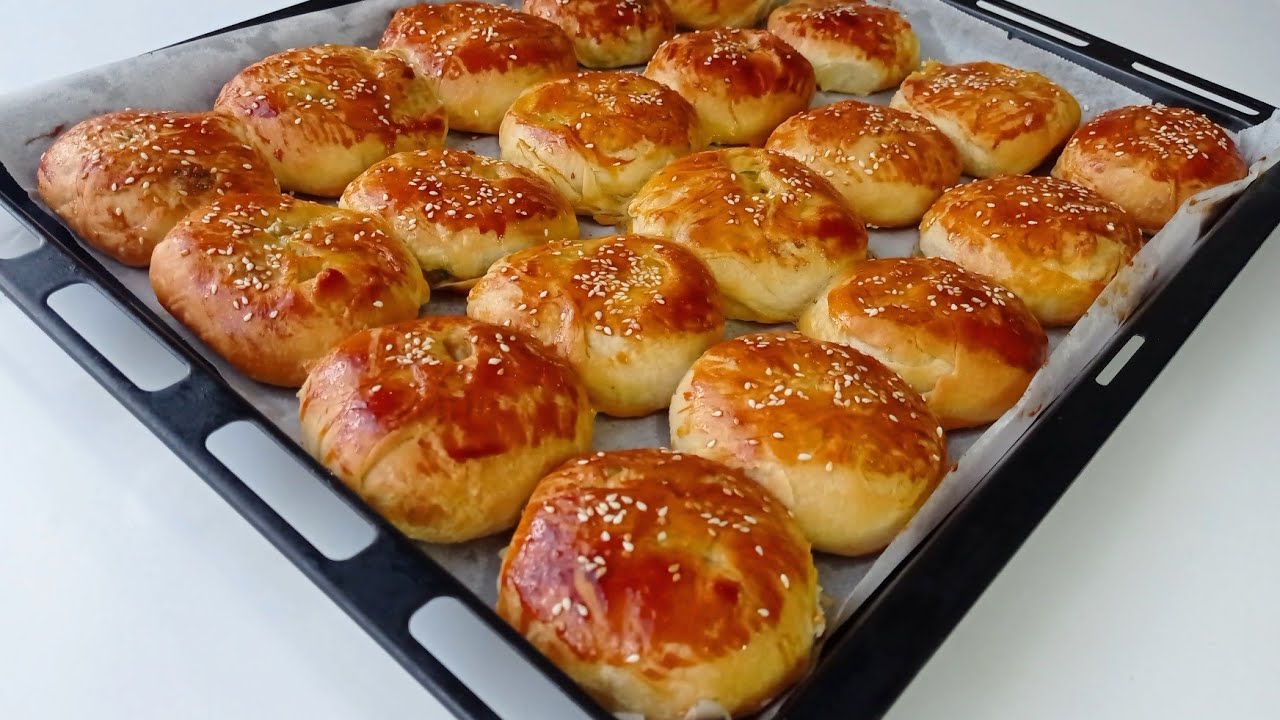 Kat Kat Çıtır Çıtır 2 Beze İle 1 Tepsi Börek Tarifi