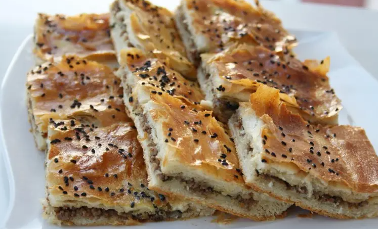 Kıymalı Tandır Böreği Tarifi