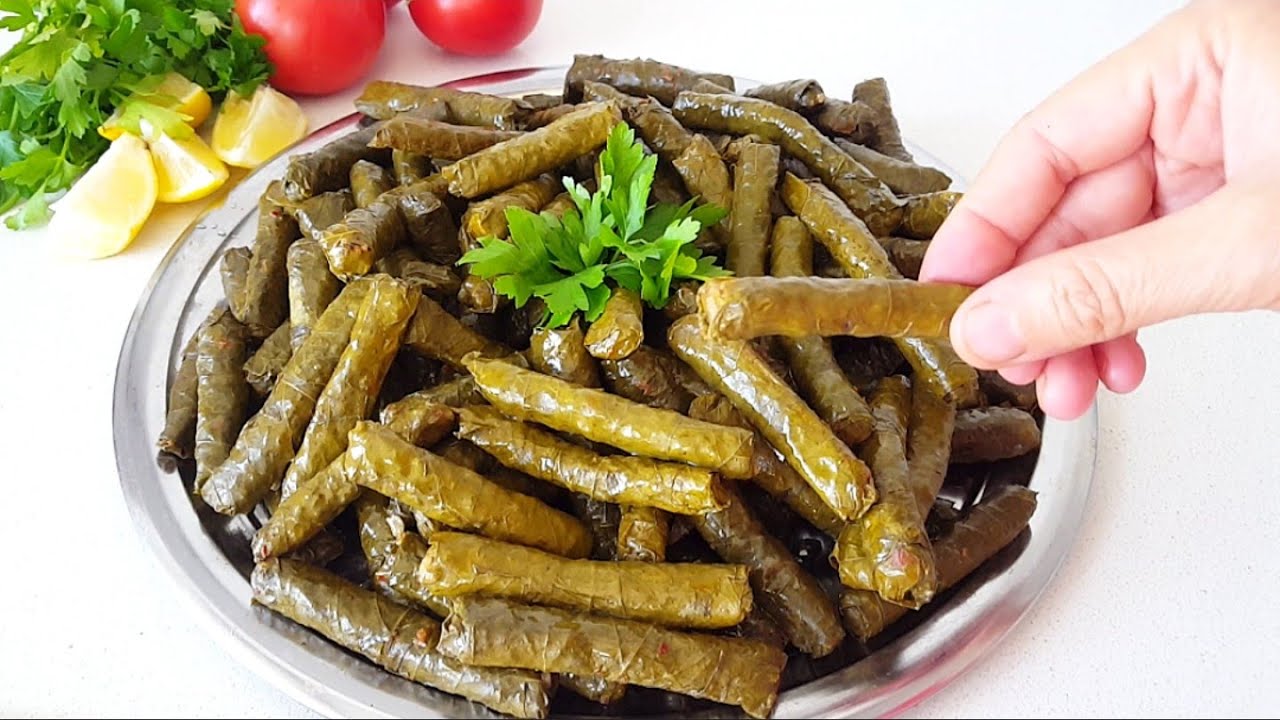 Pişerken Yaprakları Kararmayan Anne Usulü Etli Yaprak Sarması
