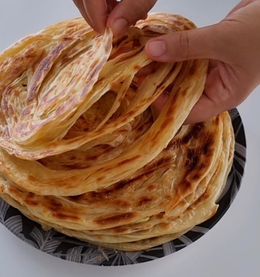 Tel Tel Ayrılan Kahvaltılık Katmer Tarifi