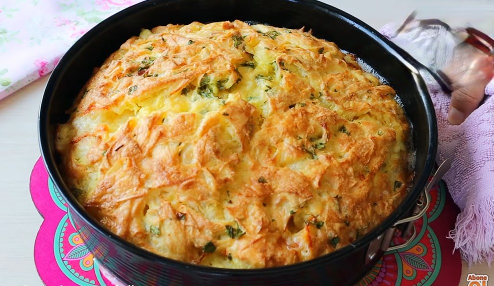 Pofur Pofur Kabaran Kaşarlı Kırpık Börek Tarifi